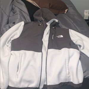 North face (women’s medium)